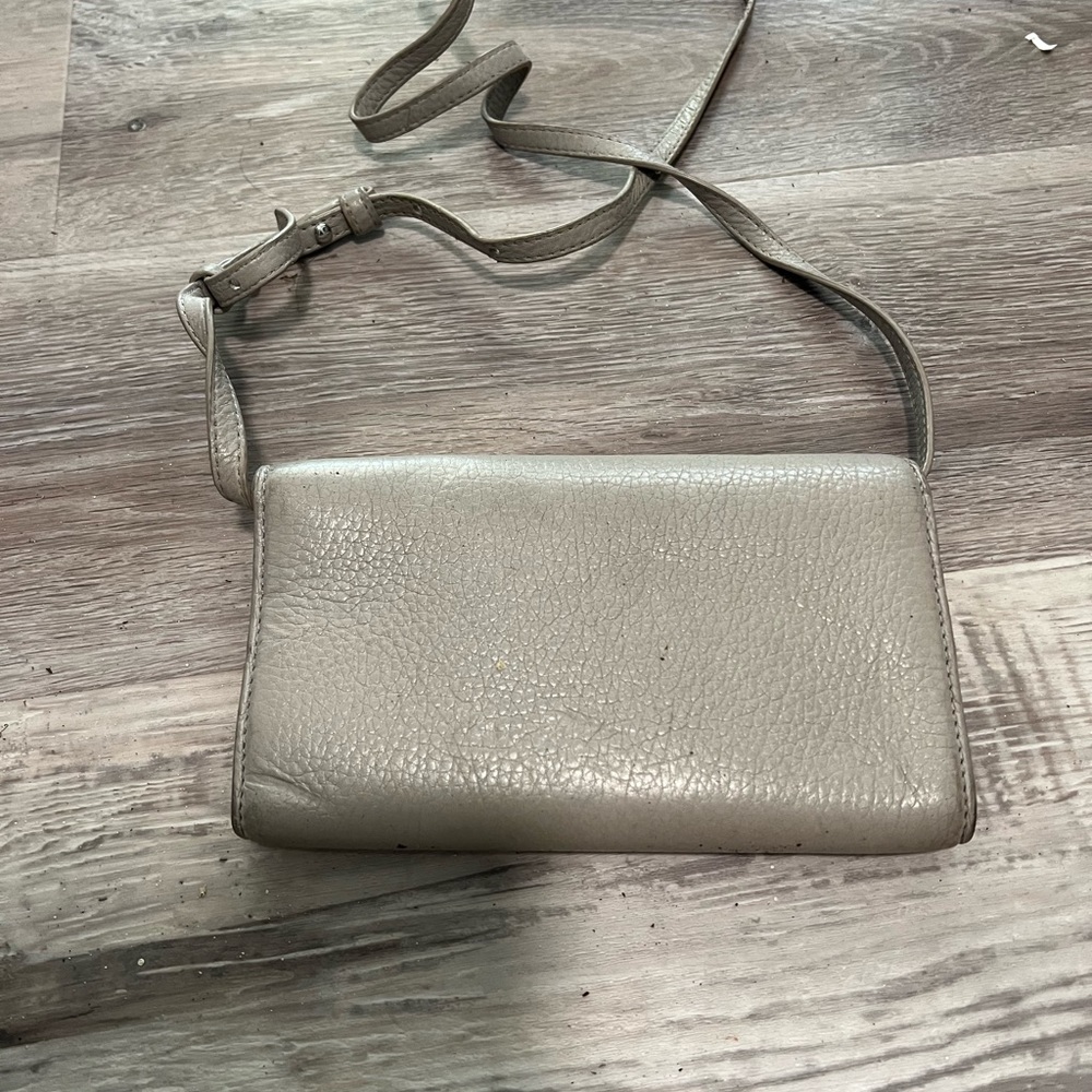 Authentic Tory Burch Elegant Gray Crossbody Bag Wallet Crossbody Clutch Grey Sil - Picture 2 of 4